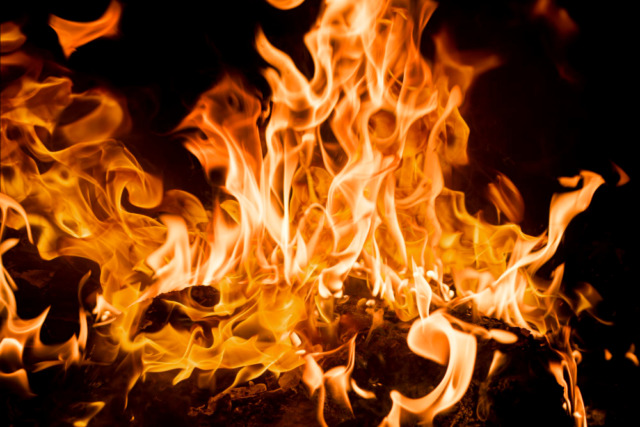 Incendio boschivo a Belforte Monferrato, fiamme sotto controllo