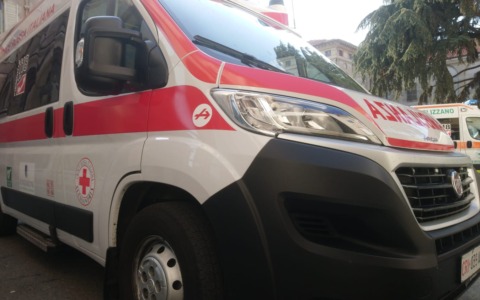 Scontro tra auto e moto in corso Carlo Marx ad Alessandria: grave giovane motociclista
