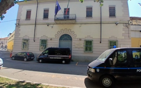 Ancora violenza nel carcere di Alessandria: aggrediti altri tre agenti da un detenuto