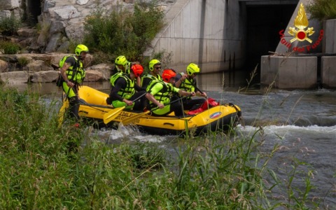 Ancora disperso il ciclista travolto dal torrente Cervo nel Biellese