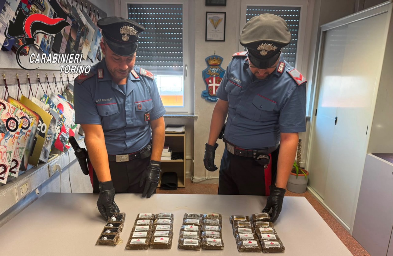 Sequestrati oltre 4 chili di hashish tra Trofarello e Beinasco: due arresti in poche ore