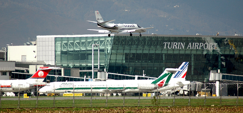 Fusione aeroporti Torino-Milano, Cirio: “Il Piemonte al centro delle grandi rotte”
