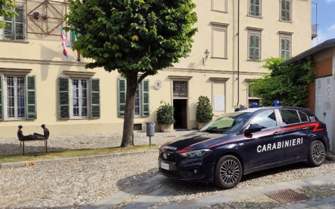 Rifiuti speciali abbandonati nell’alveo del torrente Grana: tre persone denunciate