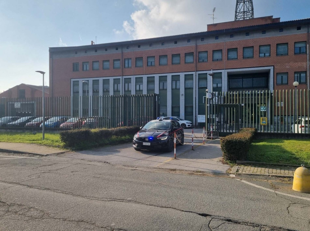 Aggredito mentre sorprende i ladri vicino alla sua auto: 48enne accoltellato ad Ovada