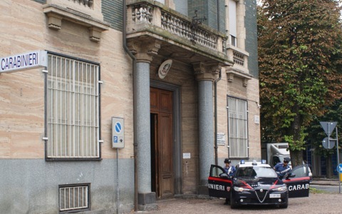 Minaccia medici e infermieri del pronto soccorso con un paio di forbici: arrestato 29enne a Tortona