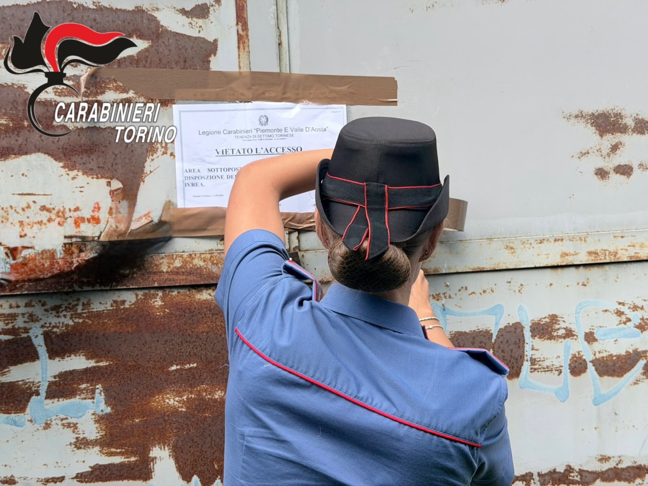 Costruzioni abusive e rifiuti a ridosso del Po: denunciato imprenditore edile nel Torinese