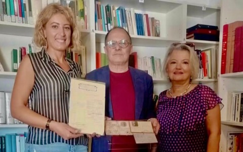 Sciaudone torna a Carinola e dona al Museo i documenti del bisnonno