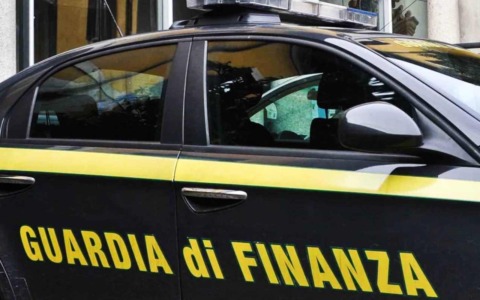 Bancarotta fraudolenta: Guardia di Finanza di Genova sequestra beni per oltre 5,5 milioni