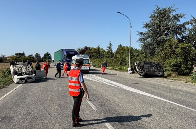 Incidente tra due auto lungo la 35 bis a Pozzolo Formigaro: coinvolta una coppia con un neonato