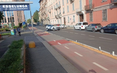 Dormiva a bordo strada: 44enne investito e trascinato per dieci metri da un Suv ad Alessandria