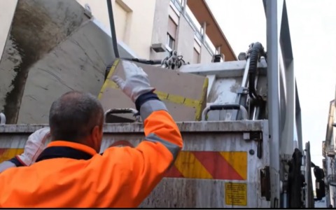 Rifiuti ad Alessandria: si sblocca la gara, in futuro maggior ricorso al porta a porta