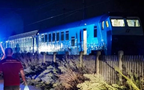 Strage di Brandizzo, al via il processo a Ivrea. Polemica sulla logistica e sui risarcimenti