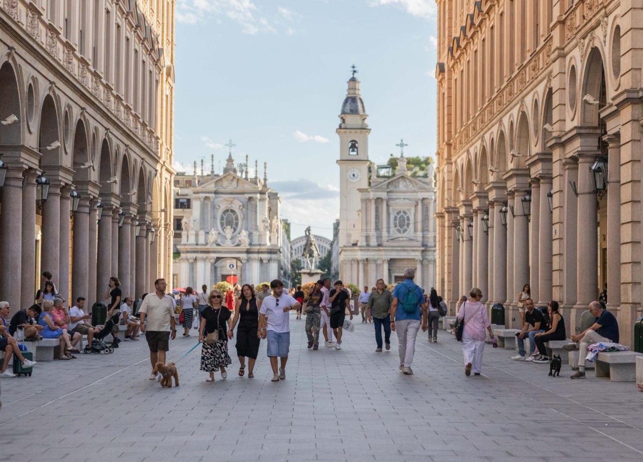 Torino pedonale: sabato la maxi festa in via Roma tra cinema e negozi aperti