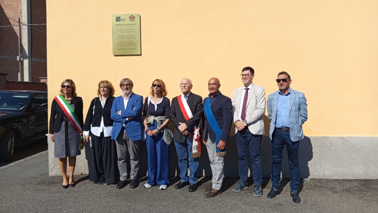 Ad Alessandria una piazzetta intitolata al medico e politico Giuseppe Cotroneo