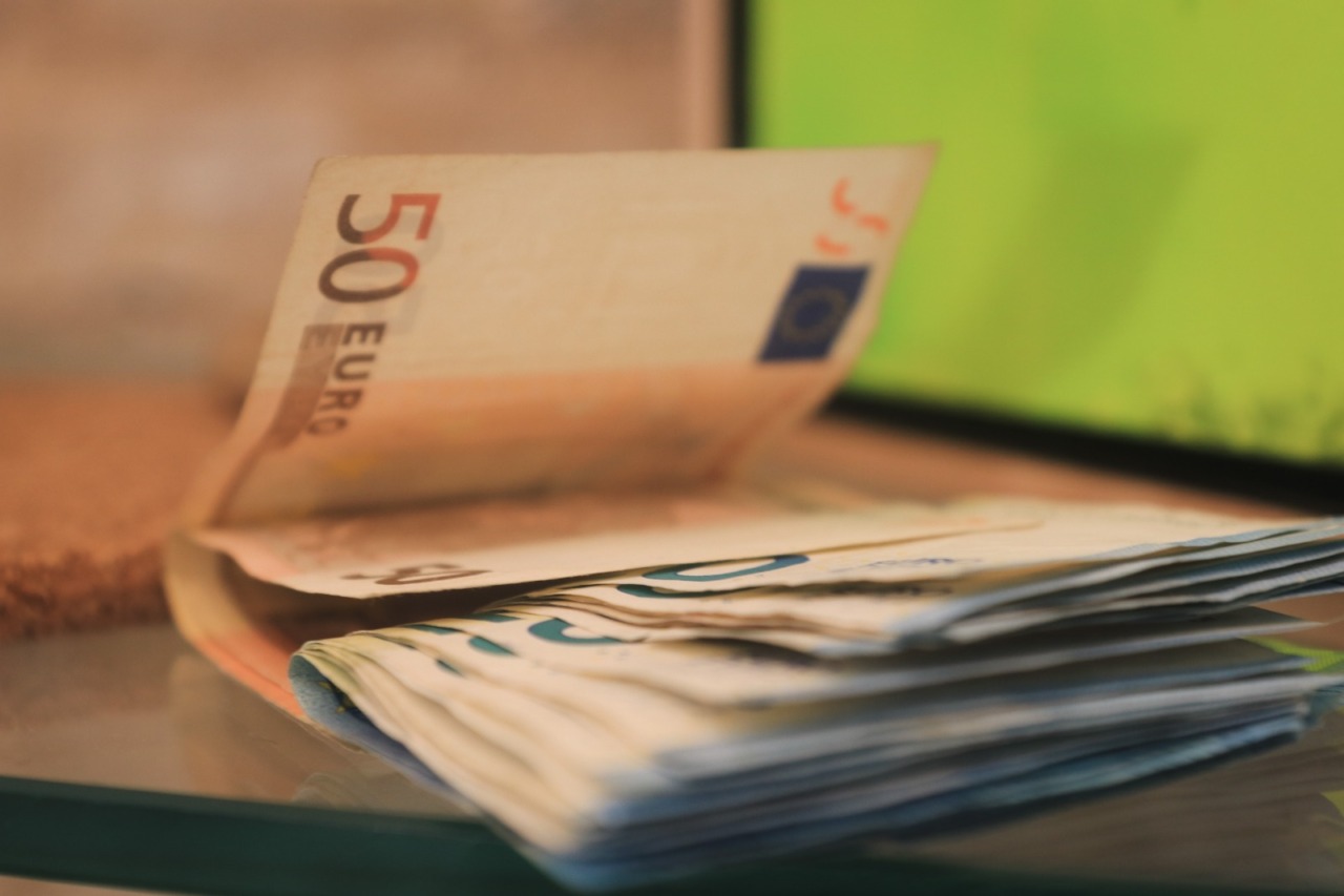 Settembre, mese di ripresa e di rincari: i consigli per risparmiare nella quotidianità