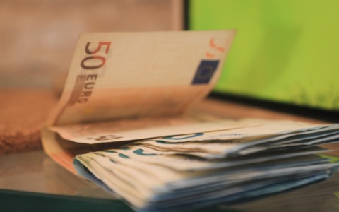 Settembre, mese di ripresa e di rincari: i consigli per risparmiare nella quotidianità