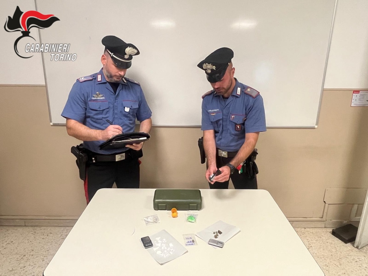 Tre arresti in due giorni nel Canavese per droga, furto e maltrattamenti