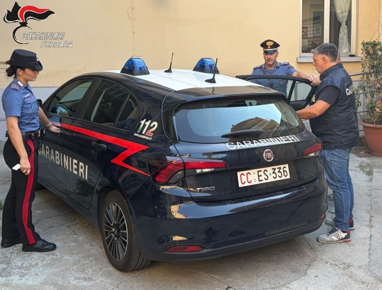 Violenta rapina ad una coppia anziana nel Ferrarese: quattro arresti nel Torinese