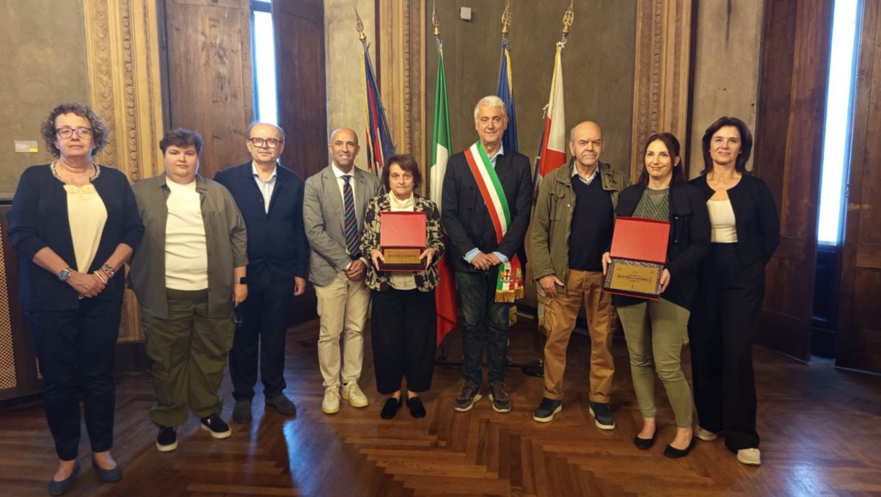 Alessandria premia due botteghe storiche: La Coccinella e La Mandragora