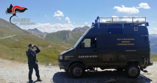 Mompantero, parcheggi abusivi sui prati a La Riposa: sanzioni per circa mille euro