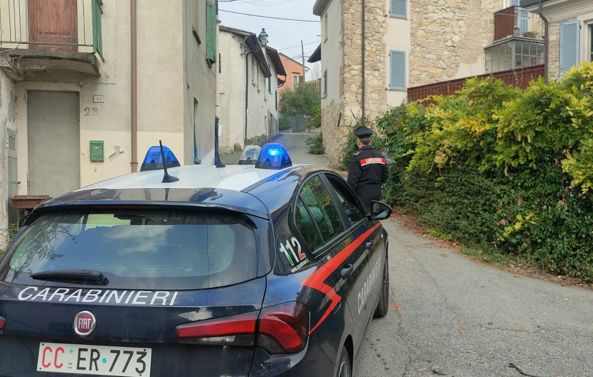 Truffe agli anziani: i controlli dei Carabinieri nelle frazioni del Tortonese per prevenire i raggiri