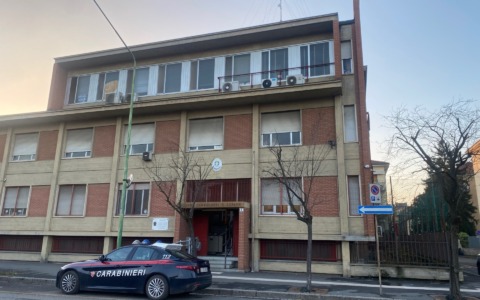 Novi Ligure: viola la misura cautelare e tenta di introdursi in casa della moglie, arrestato