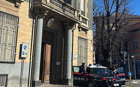 Tentano di rubare gasolio da un tir: arrestati dai Carabinieri di Tortona