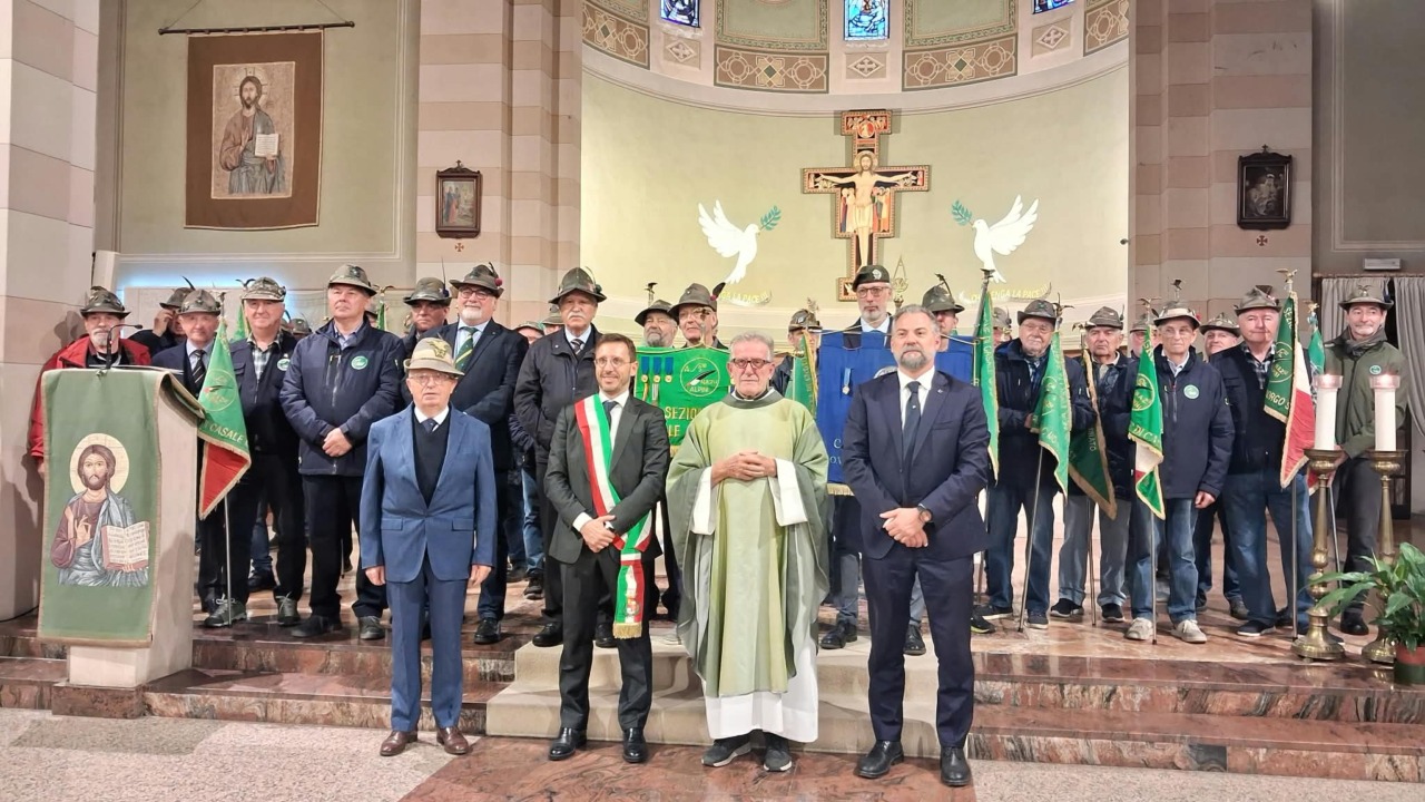 Celebrazione per le Penne Mozze a Casale, Amich: “Gli Alpini, punti di riferimento per la comunità”