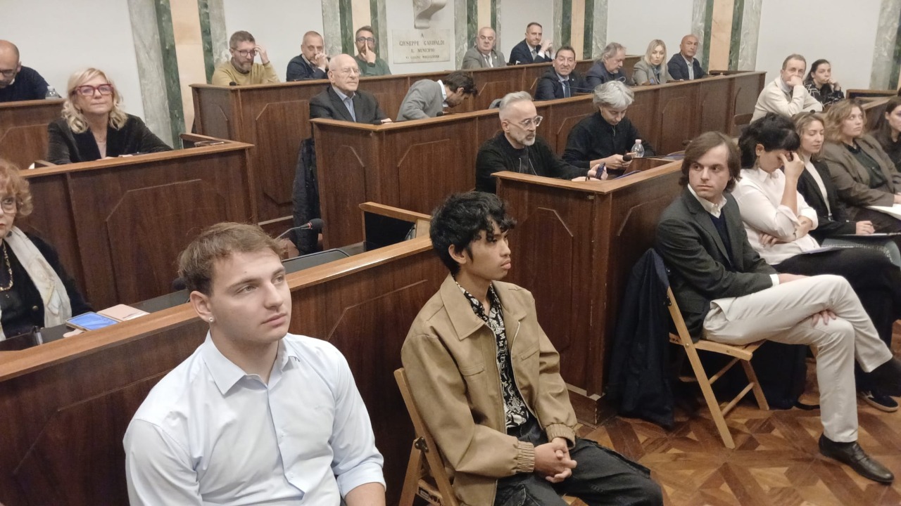 Alessandria, il consiglio comunale aperto dà voce ai giovani