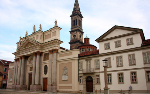 Fondazione Cral: quasi 90 mila euro per illuminare il campanile del Duomo di Alessandria