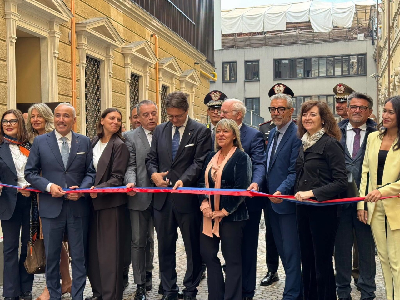 Apre al pubblico, a Torino, la nuova biblioteca regionale Umberto Eco