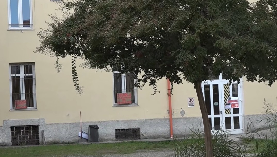 Infiltrazioni d’acqua al Liceo Eco di Alessandria: la Provincia annuncia un incontro