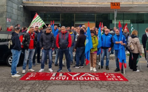 Ex Ilva, i sindacati: “Novi e Racconigi non sono figli di nessuno”. Prosegue la protesta
