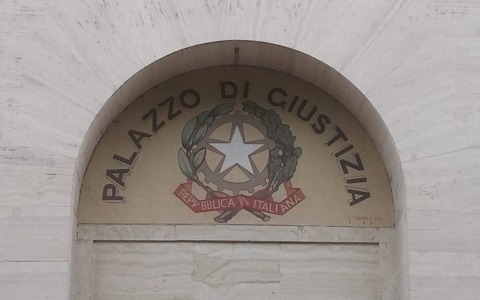 Condannato a 3 anni e 1 mese per stalking l’ex usciere del Comune di Alessandria