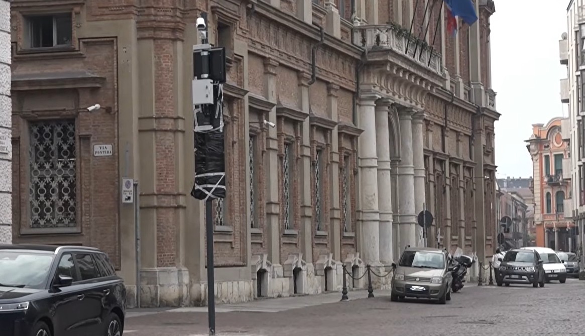 Scontro politico sulla nuova zona pedonale in piazza della Libertà ad Alessandria