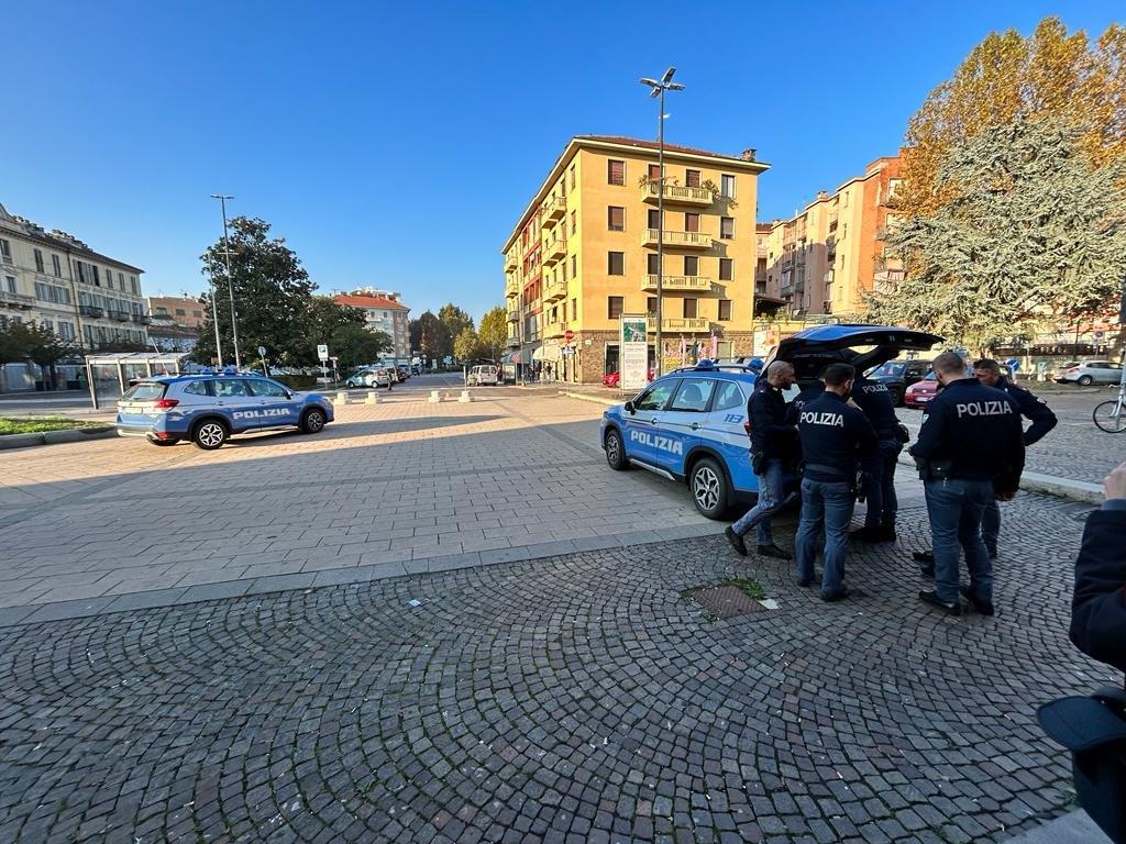 Asti, arrestato un 21enne per una rapina e un 20enne per un accoltellamento in centro