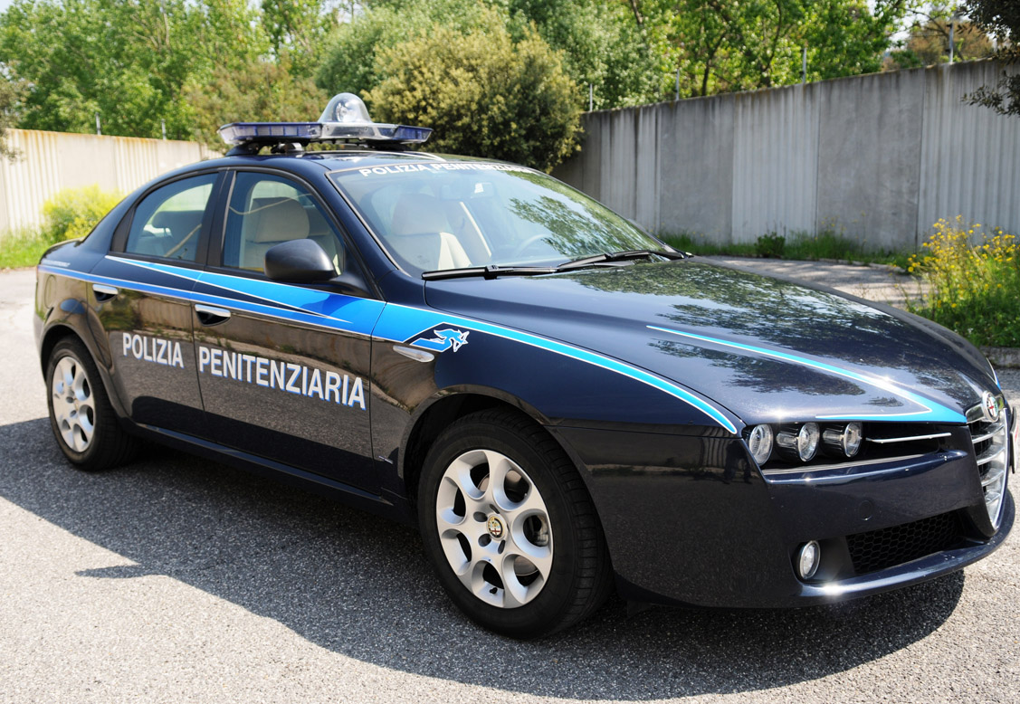 Torino nega una piazza per il 210° anniversario della Polizia Penitenziaria, i sindacati: “Offesa alla dignità delle divise”